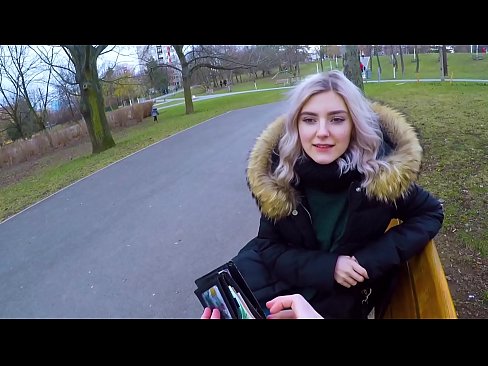 ❤️ Swallows ib tug neeg txawv lub kub cum rau nyiaj - blowjob nyob rau hauv lub tiaj ua si los ntawm Eva Elfie ❌ Russian porn ntawm hmn.villagesexvideos.ru% Ib ❤